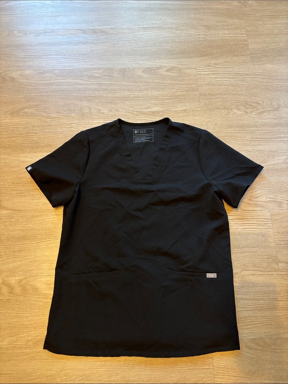 FIGS Women’s L Casma Three Pocket Scrub Top Black PO 2785 FW1100